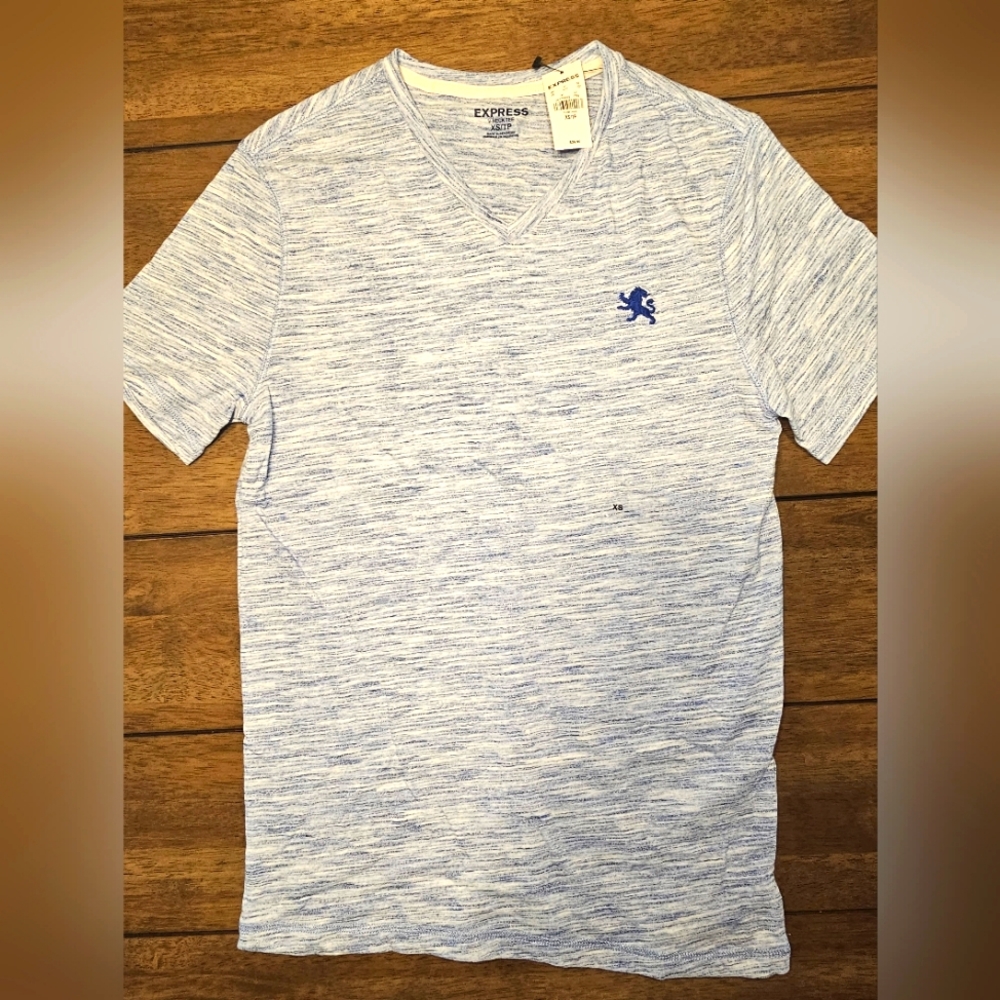 Express V-neck Tee - Picture 2 of 2